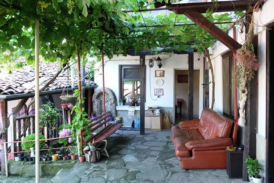Hikers Hostel Veliko Tŭrnovo Exterior photo